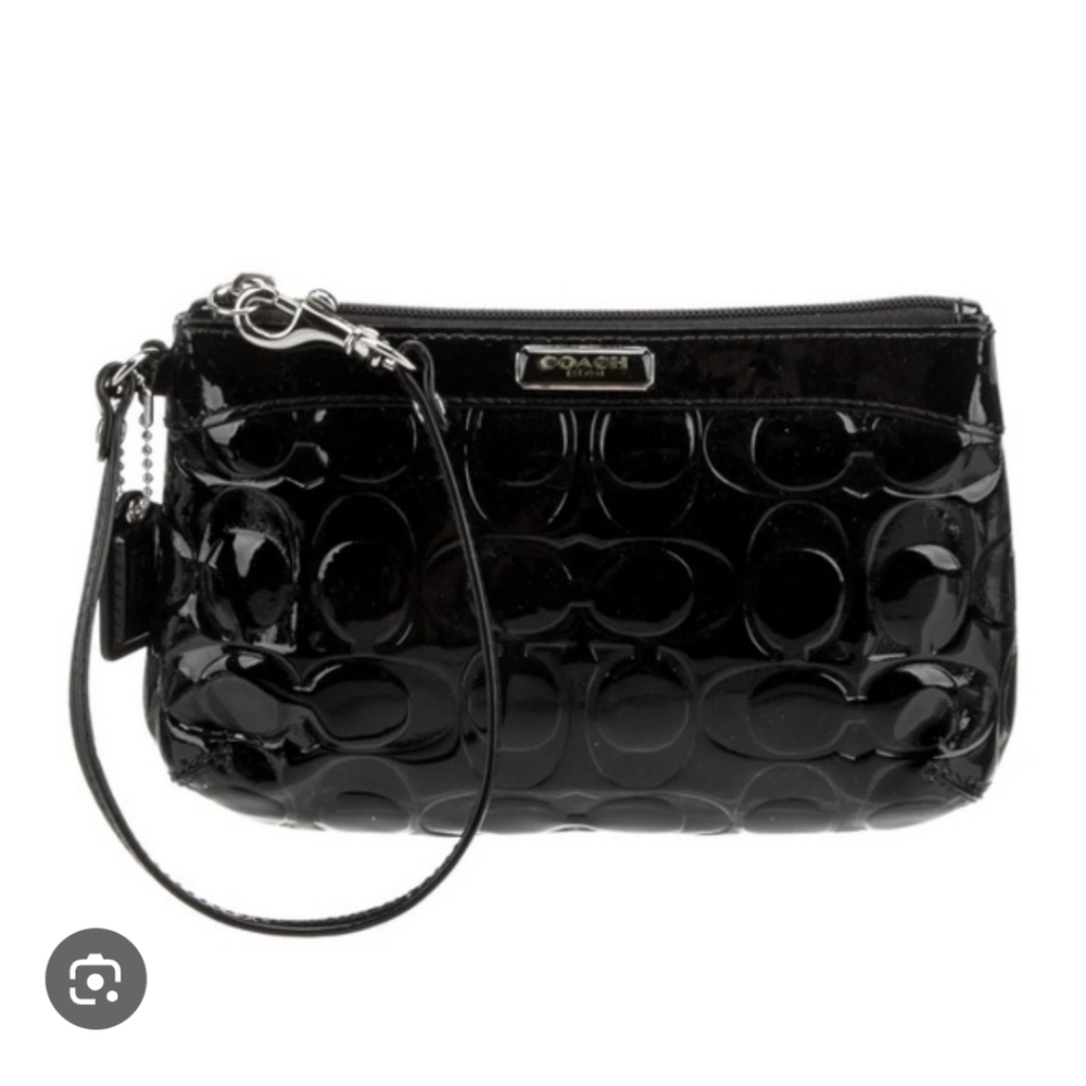🖤 Coach Black Patent Leather Wristlet Clutch 🖤